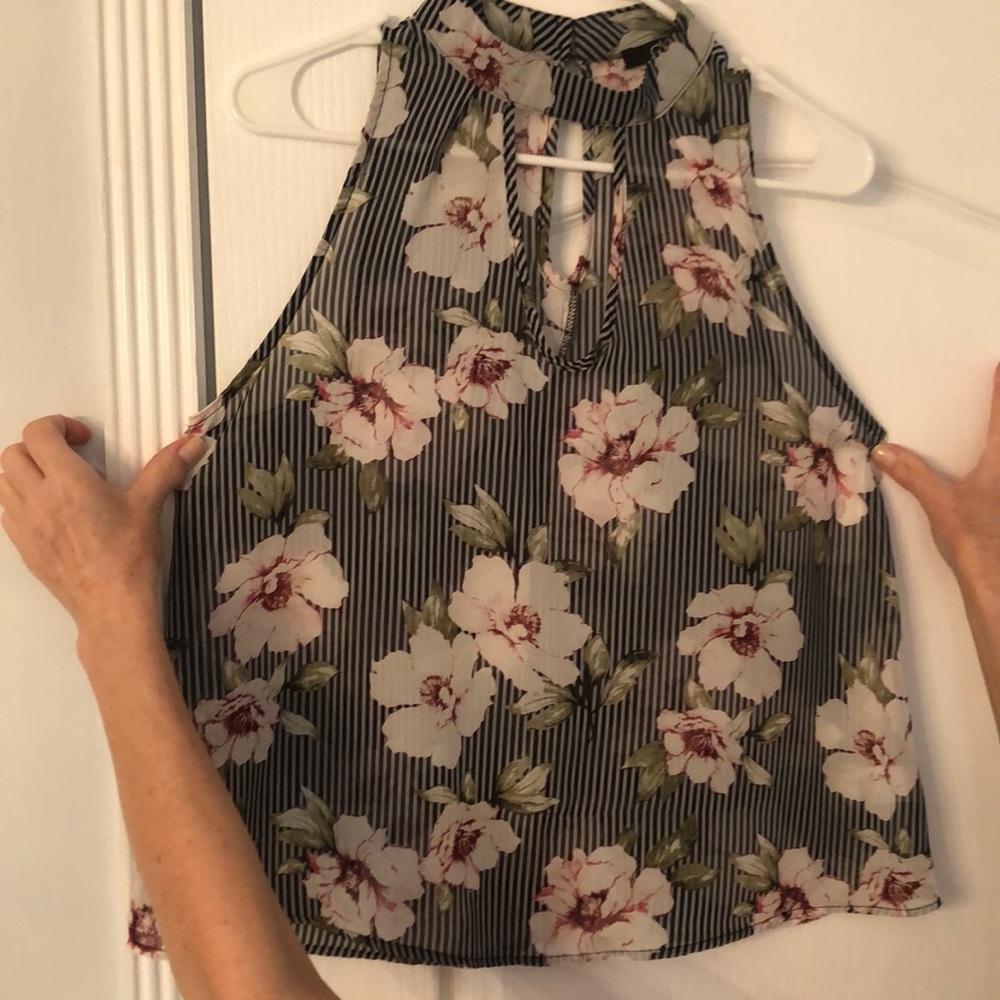 Flirty Floral Top